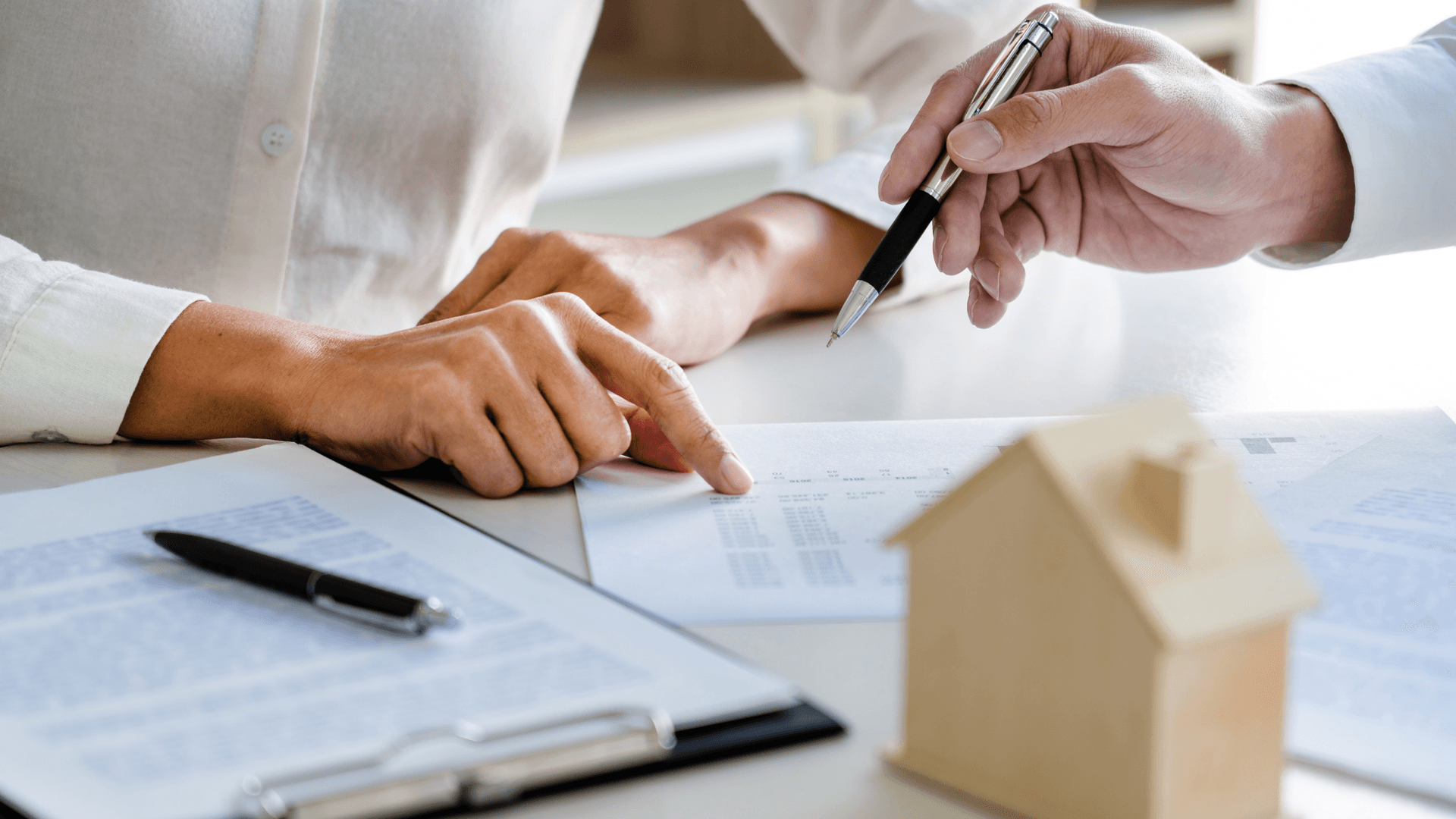 Dichiarazione di successione: tempi, costi e cosa fare prima di vendere